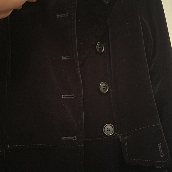 Coat - Picture 6 of 8